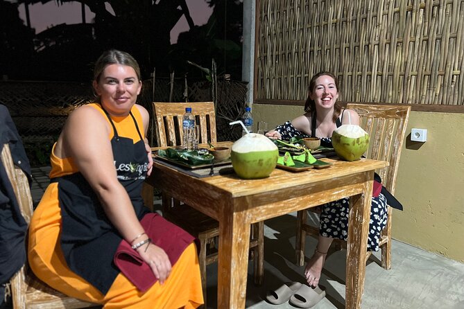 Authentic Balinese Cooking Class in Ubud - Cooking the Balinese Way: From Lesung to Banana Leaves