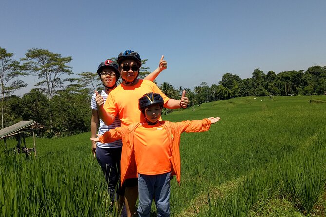 Bali Downhill Natural Cycling Tour & visit Volcano - Getting going: pickup, small groups, and getting the bike set