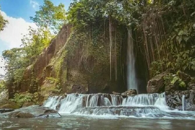 Bali Inclusive Tour: Best Waterfalls Around Ubud Area - Stop 3: Tegenungan close to Ubud, with a short trail walk