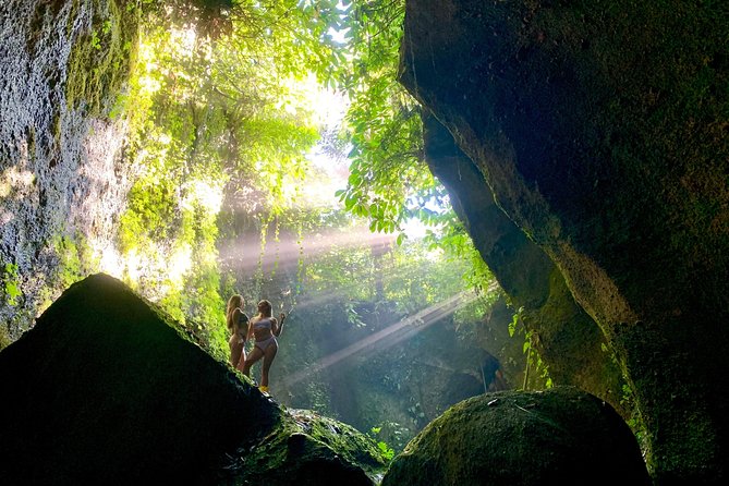 Bali Waterfalls in One Day: Tukad Cepung, 2 Hidden Waterfall, Kanto Lampo - What to bring (and what to plan around)