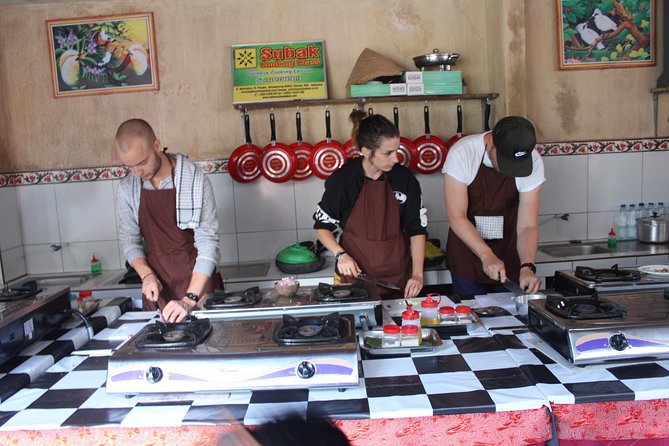 Balinese Ubud cooking school (9 Dish Cooking and Market Tour) - The Market Stop: How You Learn to Shop for Balinese Flavor