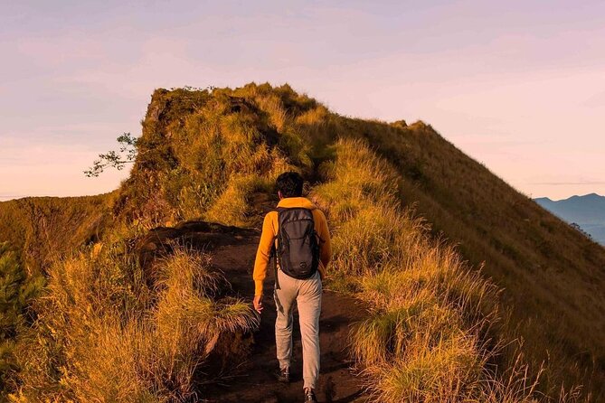 Batur Hike : Mount batur Sunrise Hike & Natural Hotspring - Breakfast and the mountaintop rhythm