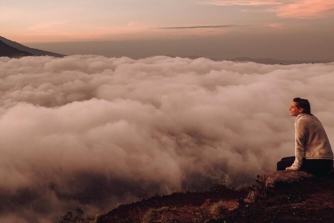Batur Hike : Mount batur Sunrise Hike & Natural Hotspring - Descending by 8:00: faster, but still watch your step
