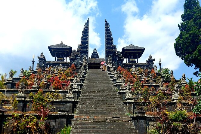 Besakih Temple Tour - Traditional Bali Village - All Inclusive - Tukad Cepung Waterfall: how to handle the cave walk and get the light