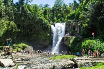 Best of Authentic Balinese Tour - Tegenungan Waterfall: impressive power, with real-world limits