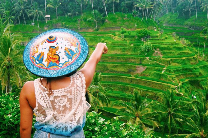 Best of Ubud Attractions: Private All-Inclusive Tour - Tegenungan Waterfall: massive water, simple payoff