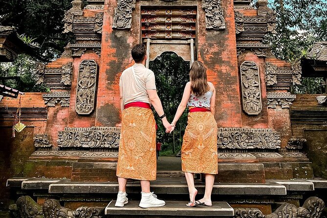 Best of Ubud Private Tour with Jungle Swing Experience - Stop 6: Sacred Monkey Forest Sanctuary’s Shade and Chaos Control