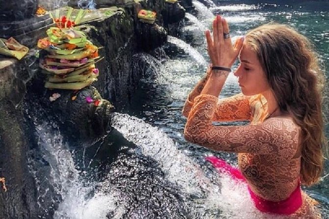Best of Ubud Tour with Jungle Swing Private and All Inclusive - Silver crafting, batik painting, and a painting stop
