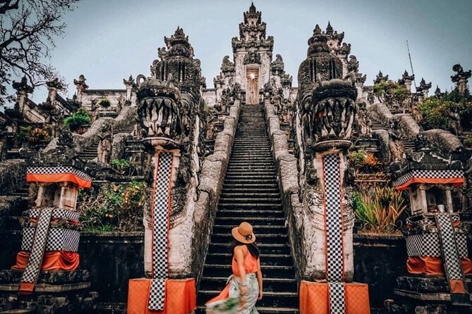 East Bali Tour: Gate of Heaven, Water Palace, Sleeping Gajah - Private Driver, Toyota Innova Comfort, and Photo-Ready Pacing
