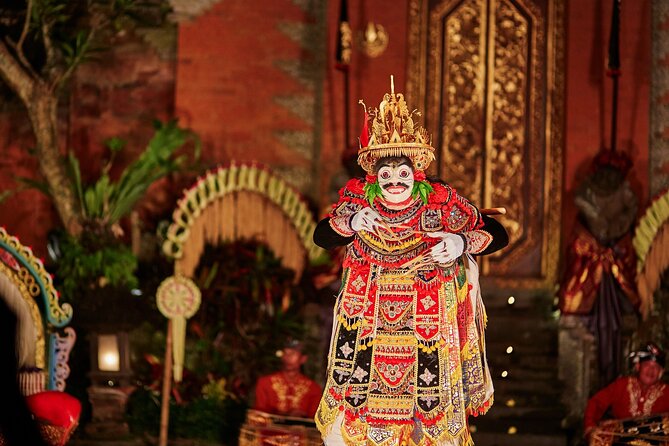 Legong Dance Show at Ubud Palace Bali - Inside the Palace Setting: Court Energy and Real Atmosphere