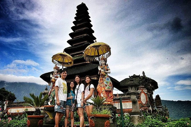 More Complete: Discover Bali In 3 Days Private Tour Package - Day 2 across Bali: Bratan Temple, Jatiluwih UNESCO rice fields, Tanah Lot sunset, Leke Leke waterfall