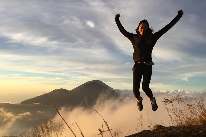 Mount Batur Sunrise Hike and Natural Hot Spring Option - The Descent: Where People Trip Up (Literally)
