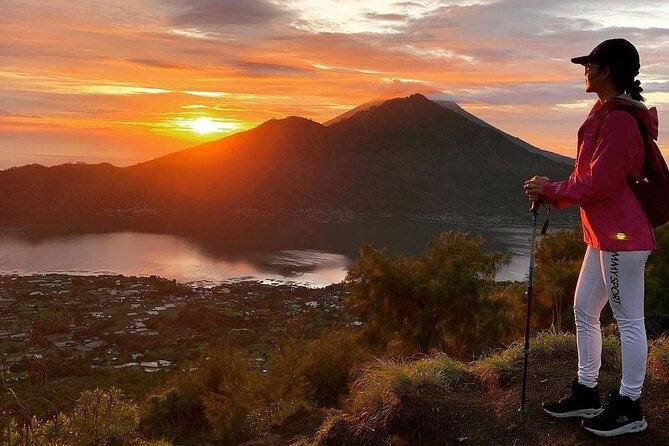 Mount Batur Sunrise Trekking - All Inclusive - Sunrise on Mount Batur: clouds, color, and a photo strategy that matters