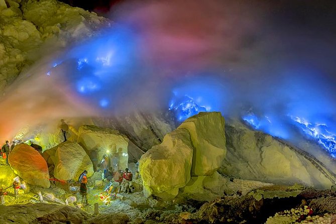 Overnight Mount Ijen Blue Fire Trek Tour From Bali (Private-All Inclusive) - Blue fire at Mount Ijen: why the night trek feels so special