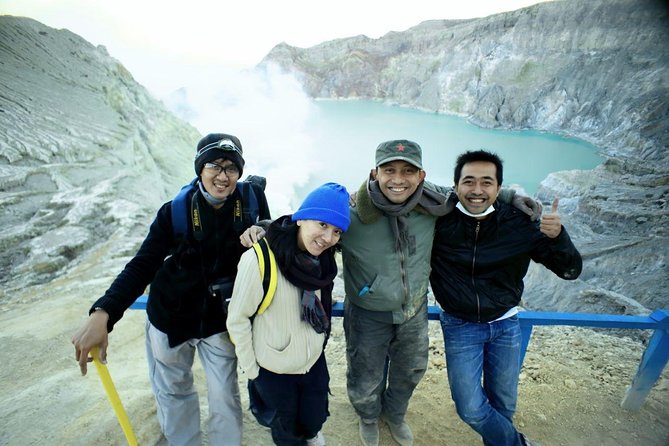 Overnight Mount Ijen Blue Fire Trek Tour From Bali (Private-All Inclusive) - What the strong guidance adds (Fatah, Anggik, and the safe-feeling vibe)