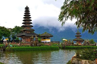 Private Full-Day Handara, Ulun Danu, Jatiluwih and Tanah Lot Tour - Getting to Handara Gate: The Iconic Photo Stop