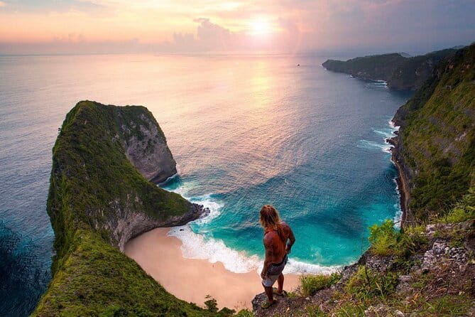 Private Full - Day Nusa Penida Island Tour - Diamond Beach (Pantai Diamond): the cliffside stop where time can matter