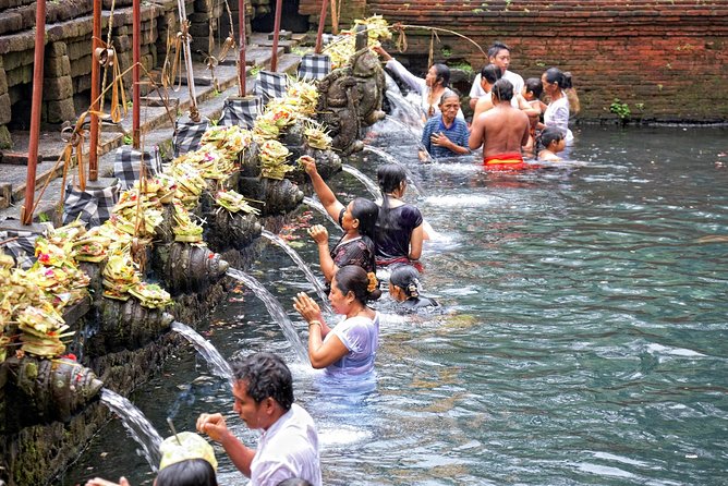 Private Tour: Ubud Highlights - Craft Time and Lunch With a View at D Alas Warung