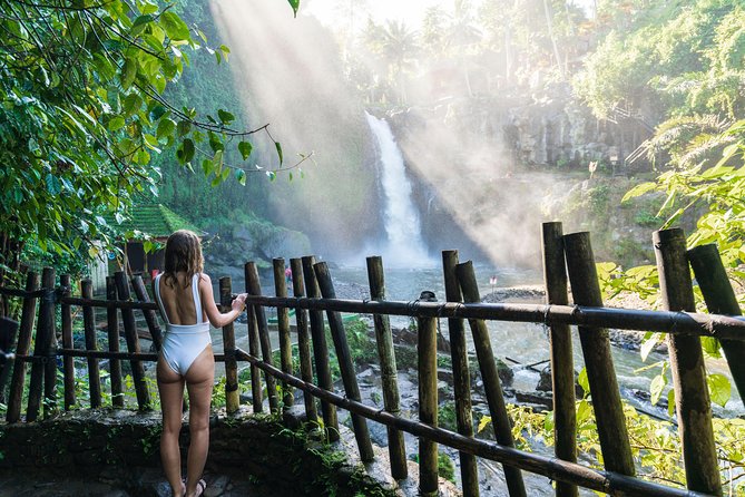 Private Tour: Ubud Highlights - Morning Circuit: Monkey Forest, Market, and Ubud Palace