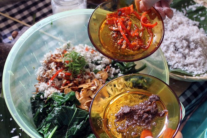 PRIVATE Ubud Market Tour & Balinese Cooking Class with Putu - Pejeng Market With Putu: Why This Morning Feels Different