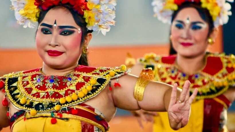 Ubud: Barong Dance and Keris Cultural Dance Show Tickets - On Stage: The Barong vs Rangda Story in Plain Terms