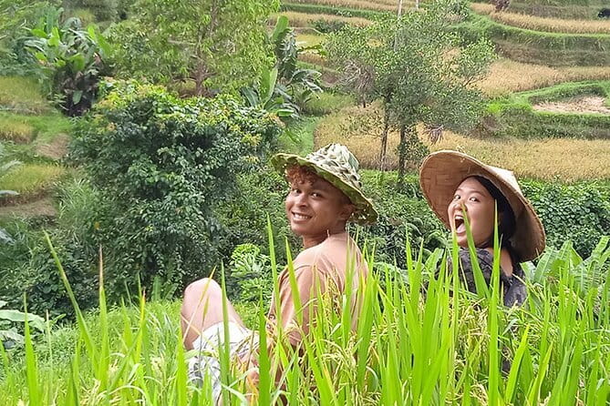 Ubud : Kintamani Downhill Cycling Tour with Lunch - Istana Tampak Siring and Lunch at The amertha Restaurant