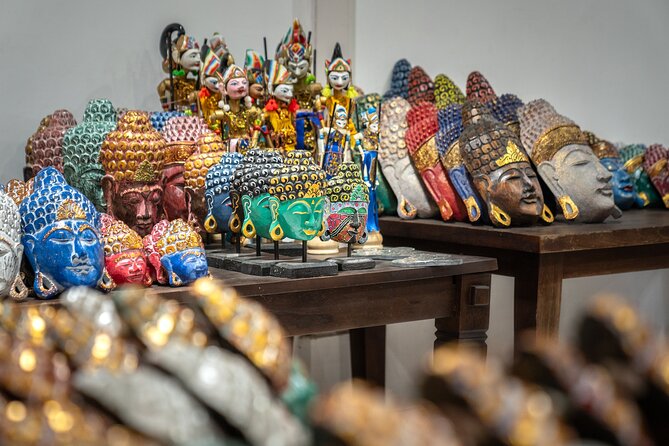 Ubud: Monkey Forest, Rice Terraces & Sacred Temples - Mengening Temple and the canang sari workshop: making an offering