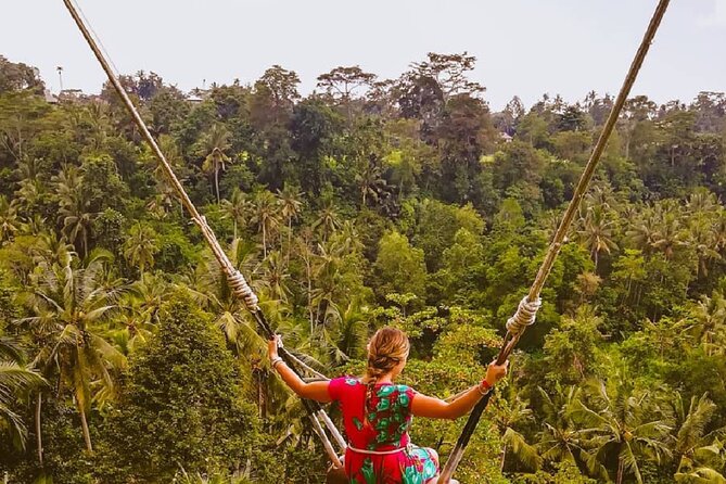 Ubud Waterfalls, Rice Terrace & Jungle Swing - Private Tour - Stop 3: Tukad Cepung Waterfall and its cave-light effect