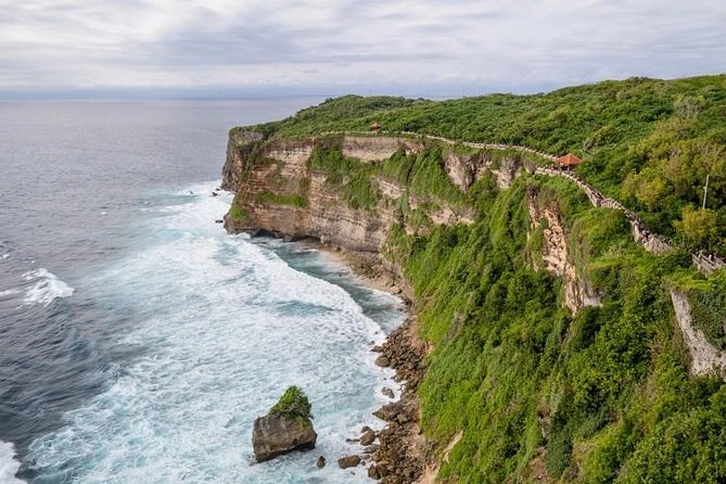 Uluwatu Sunset, Kecak Dance, and Dinner Jimbaran Beach - Should you book this Uluwatu sunset + Kecak + Jimbaran dinner tour?